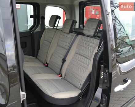 Чорний Рено Кєнгу, об'ємом двигуна 1.6 л та пробігом 170 тис. км за 8450 $, фото 20 на Automoto.ua