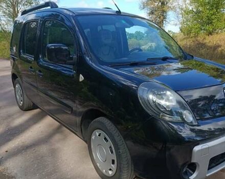 Черный Рено Кенгу, объемом двигателя 1.6 л и пробегом 238 тыс. км за 9100 $, фото 2 на Automoto.ua