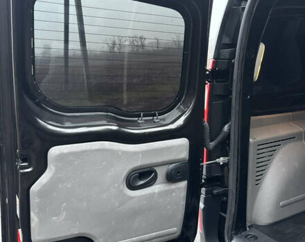 Черный Рено Кенгу, объемом двигателя 1.5 л и пробегом 138 тыс. км за 8500 $, фото 25 на Automoto.ua