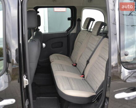 Чорний Рено Кєнгу, об'ємом двигуна 1.6 л та пробігом 170 тис. км за 8450 $, фото 18 на Automoto.ua