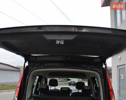 Чорний Рено Кєнгу, об'ємом двигуна 1.6 л та пробігом 170 тис. км за 8450 $, фото 9 на Automoto.ua