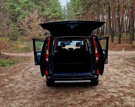 Черный Рено Кенгу, объемом двигателя 1.6 л и пробегом 229 тыс. км за 7900 $, фото 132 на Automoto.ua