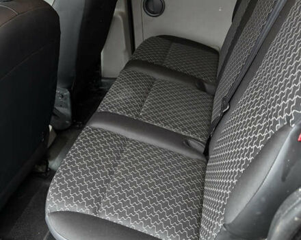 Черный Рено Кенгу, объемом двигателя 1.5 л и пробегом 138 тыс. км за 8500 $, фото 22 на Automoto.ua