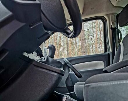 Черный Рено Кенгу, объемом двигателя 1.6 л и пробегом 229 тыс. км за 7900 $, фото 52 на Automoto.ua