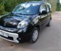 Черный Рено Кенгу, объемом двигателя 1.6 л и пробегом 238 тыс. км за 9100 $, фото 1 на Automoto.ua