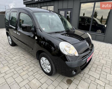 Рено Кенгу 2011 в Калуше на Automoto.ua Черный Рено Кенгу, объемом двигателя 1.6 л и пробегом 192 тыс. км за 7550 $, фото 8 на Automoto.ua