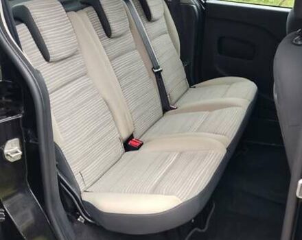 Черный Рено Кенгу, объемом двигателя 1.6 л и пробегом 236 тыс. км за 6700 $, фото 5 на Automoto.ua