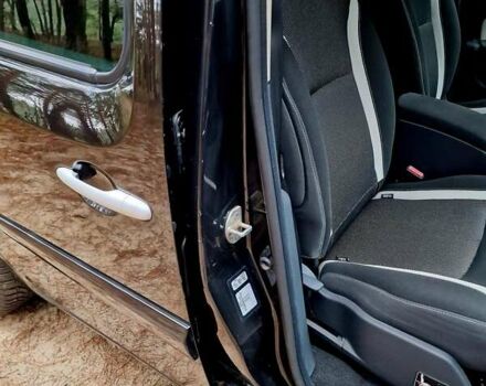 Черный Рено Кенгу, объемом двигателя 1.6 л и пробегом 229 тыс. км за 7900 $, фото 100 на Automoto.ua