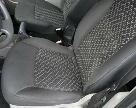 Черный Рено Кенгу, объемом двигателя 1.5 л и пробегом 138 тыс. км за 8500 $, фото 17 на Automoto.ua