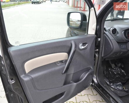 Чорний Рено Кєнгу, об'ємом двигуна 1.6 л та пробігом 170 тис. км за 8450 $, фото 19 на Automoto.ua
