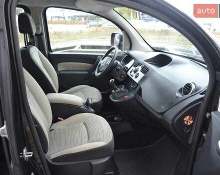 Чорний Рено Кєнгу, об'ємом двигуна 1.6 л та пробігом 170 тис. км за 8450 $, фото 24 на Automoto.ua