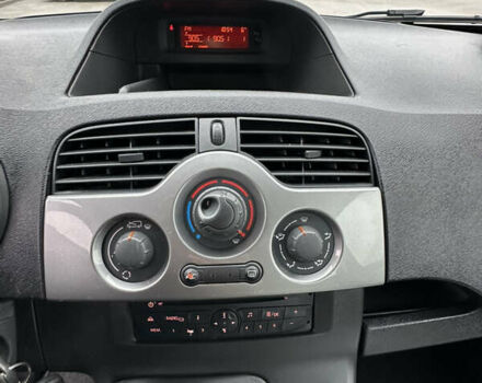 Чорний Рено Кєнгу, об'ємом двигуна 1.6 л та пробігом 212 тис. км за 8599 $, фото 11 на Automoto.ua