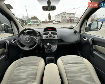 Чорний Рено Кєнгу, об'ємом двигуна 1.6 л та пробігом 212 тис. км за 8599 $, фото 7 на Automoto.ua