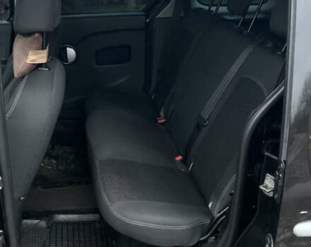 Черный Рено Кенгу, объемом двигателя 1.5 л и пробегом 324 тыс. км за 8500 $, фото 7 на Automoto.ua