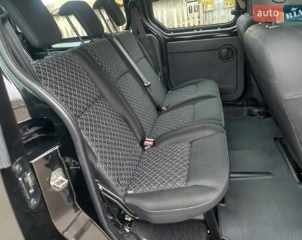 Черный Рено Кенгу, объемом двигателя 1.5 л и пробегом 80 тыс. км за 9650 $, фото 9 на Automoto.ua