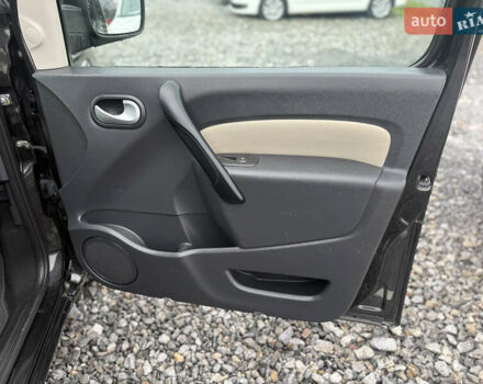 Черный Рено Кенгу, объемом двигателя 1.5 л и пробегом 214 тыс. км за 8999 $, фото 21 на Automoto.ua