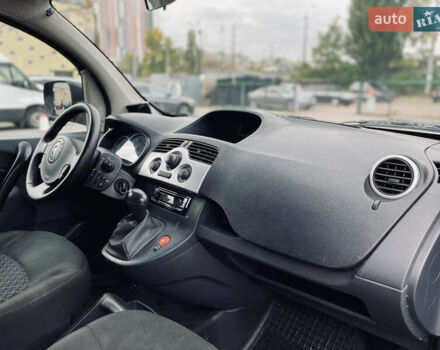Черный Рено Кенгу, объемом двигателя 0 л и пробегом 152 тыс. км за 7900 $, фото 22 на Automoto.ua
