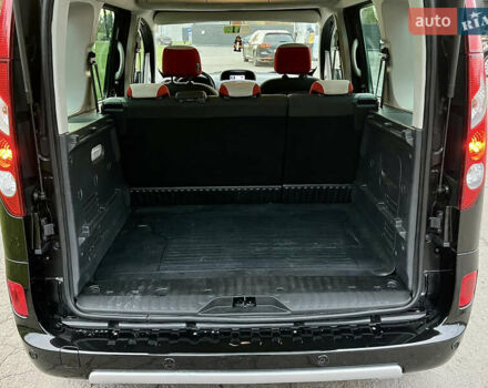 Черный Рено Кенгу, объемом двигателя 1.6 л и пробегом 178 тыс. км за 8750 $, фото 11 на Automoto.ua