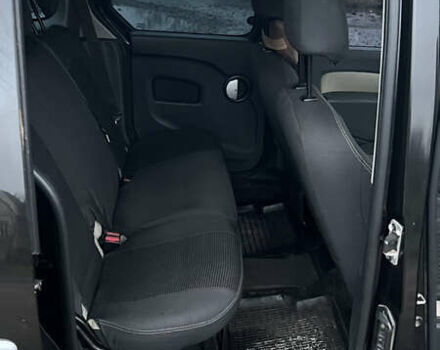 Черный Рено Кенгу, объемом двигателя 1.5 л и пробегом 324 тыс. км за 8500 $, фото 8 на Automoto.ua