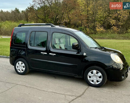 Черный Рено Кенгу, объемом двигателя 1.6 л и пробегом 178 тыс. км за 8750 $, фото 2 на Automoto.ua