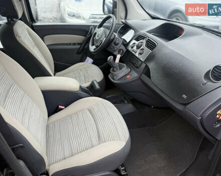 Черный Рено Кенгу, объемом двигателя 1.5 л и пробегом 214 тыс. км за 8999 $, фото 23 на Automoto.ua