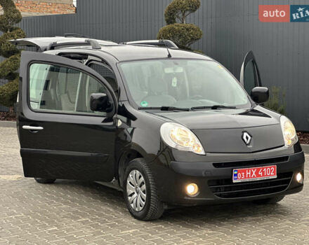 Чорний Рено Кєнгу, об'ємом двигуна 1.6 л та пробігом 212 тис. км за 8599 $, фото 23 на Automoto.ua