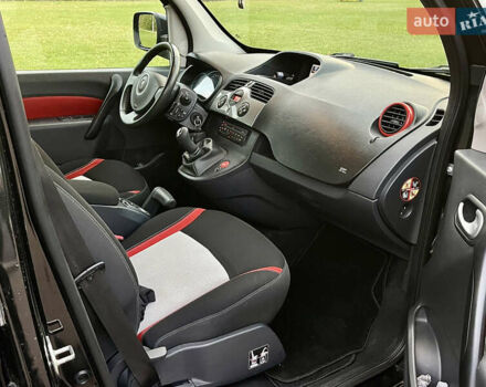 Черный Рено Кенгу, объемом двигателя 1.6 л и пробегом 178 тыс. км за 8750 $, фото 13 на Automoto.ua