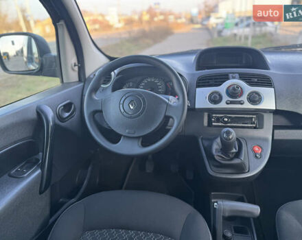 Черный Рено Кенгу, объемом двигателя 1.6 л и пробегом 225 тыс. км за 7800 $, фото 41 на Automoto.ua