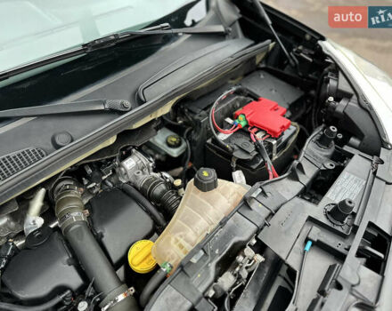 Черный Рено Кенгу, объемом двигателя 1.46 л и пробегом 180 тыс. км за 8500 $, фото 18 на Automoto.ua