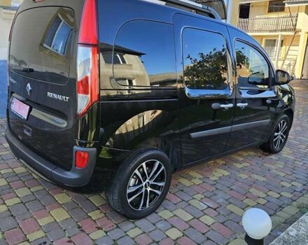Рено Кєнгу 2013 у Дубно на Automoto.ua Чорний Рено Кєнгу, об'ємом двигуна 1.5 л та пробігом 234 тис. км за 10500 $, фото 14 на Automoto.ua