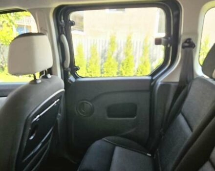 Рено Кєнгу 2013 у Дубно на Automoto.ua Чорний Рено Кєнгу, об'ємом двигуна 1.5 л та пробігом 234 тис. км за 10500 $, фото 24 на Automoto.ua