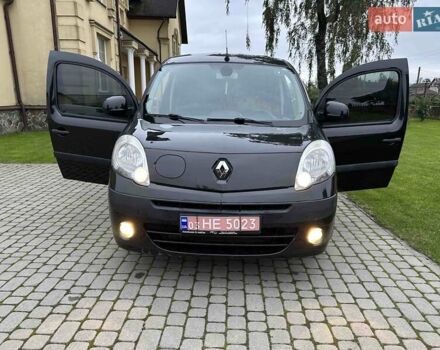Черный Рено Кенгу, объемом двигателя 0 л и пробегом 96 тыс. км за 7500 $, фото 16 на Automoto.ua
