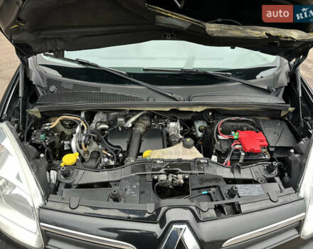 Черный Рено Кенгу, объемом двигателя 1.46 л и пробегом 180 тыс. км за 8500 $, фото 16 на Automoto.ua