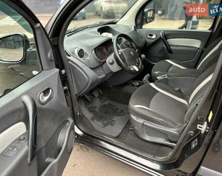 Черный Рено Кенгу, объемом двигателя 1.46 л и пробегом 180 тыс. км за 8500 $, фото 13 на Automoto.ua