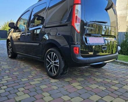 Рено Кєнгу 2013 у Дубно на Automoto.ua Чорний Рено Кєнгу, об'ємом двигуна 1.5 л та пробігом 234 тис. км за 10500 $, фото 5 на Automoto.ua