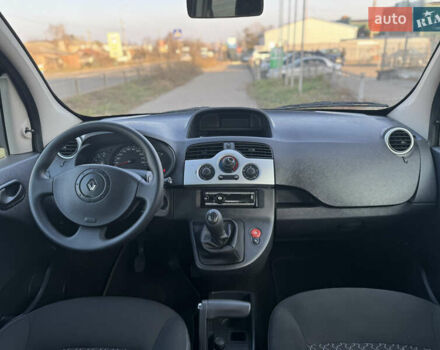 Черный Рено Кенгу, объемом двигателя 1.6 л и пробегом 225 тыс. км за 7800 $, фото 40 на Automoto.ua