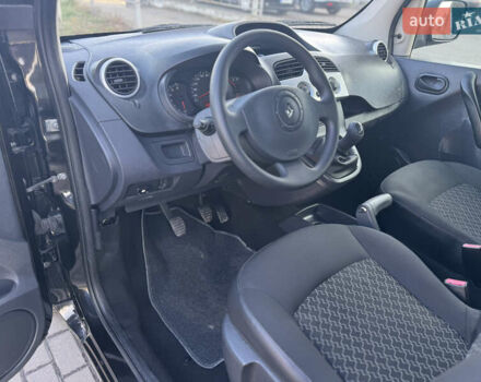 Черный Рено Кенгу, объемом двигателя 1.6 л и пробегом 225 тыс. км за 7800 $, фото 25 на Automoto.ua