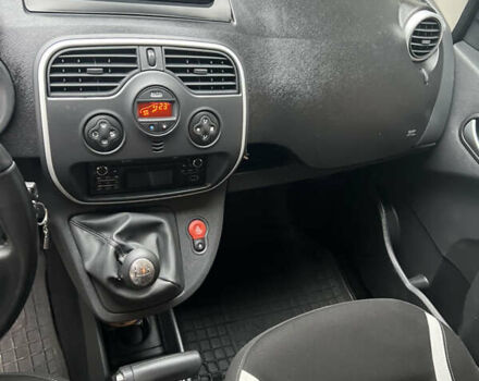 Чорний Рено Кєнгу, об'ємом двигуна 1.46 л та пробігом 247 тис. км за 9700 $, фото 17 на Automoto.ua