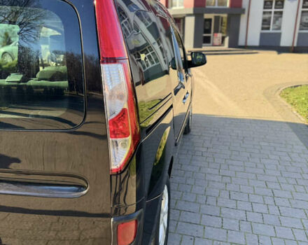 Черный Рено Кенгу, объемом двигателя 1.5 л и пробегом 279 тыс. км за 9900 $, фото 21 на Automoto.ua