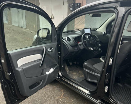 Чорний Рено Кєнгу, об'ємом двигуна 1.46 л та пробігом 247 тис. км за 9700 $, фото 7 на Automoto.ua
