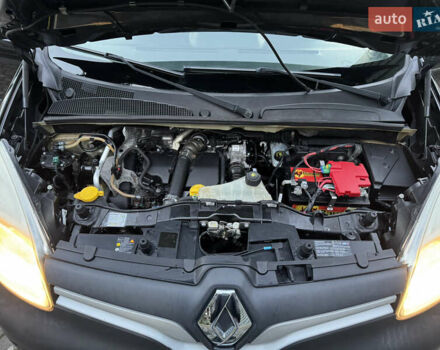 Черный Рено Кенгу, объемом двигателя 1.46 л и пробегом 243 тыс. км за 10900 $, фото 38 на Automoto.ua