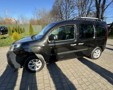 Черный Рено Кенгу, объемом двигателя 1.5 л и пробегом 279 тыс. км за 9900 $, фото 44 на Automoto.ua