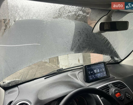 Чорний Рено Кєнгу, об'ємом двигуна 1.46 л та пробігом 247 тис. км за 9700 $, фото 16 на Automoto.ua