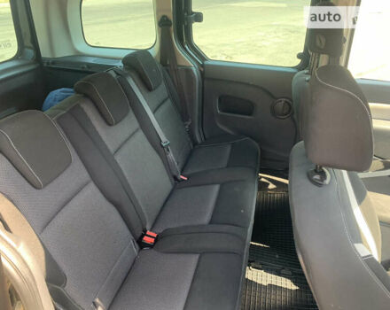 Черный Рено Кенгу, объемом двигателя 1.5 л и пробегом 315 тыс. км за 9900 $, фото 4 на Automoto.ua