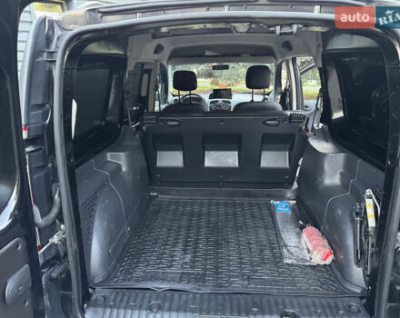 Черный Рено Кенгу, объемом двигателя 1.46 л и пробегом 243 тыс. км за 10900 $, фото 37 на Automoto.ua