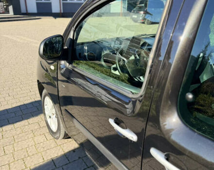 Черный Рено Кенгу, объемом двигателя 1.5 л и пробегом 279 тыс. км за 9900 $, фото 23 на Automoto.ua