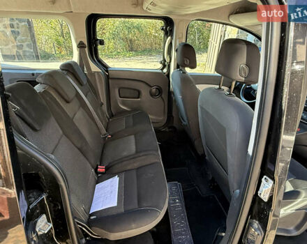 Рено Кєнгу 2015 у Дубно на Automoto.ua Чорний Рено Кєнгу, об'ємом двигуна 1.5 л та пробігом 188 тис. км за 11500 $, фото 26 на Automoto.ua