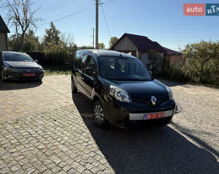 Рено Кєнгу 2015 у Дубно на Automoto.ua Чорний Рено Кєнгу, об'ємом двигуна 1.5 л та пробігом 188 тис. км за 11500 $, фото 17 на Automoto.ua