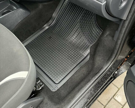 Чорний Рено Кєнгу, об'ємом двигуна 0 л та пробігом 206 тис. км за 10300 $, фото 20 на Automoto.ua