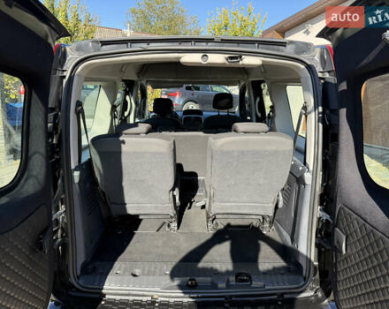 Рено Кєнгу 2015 у Дубно на Automoto.ua Чорний Рено Кєнгу, об'ємом двигуна 1.5 л та пробігом 188 тис. км за 11500 $, фото 34 на Automoto.ua